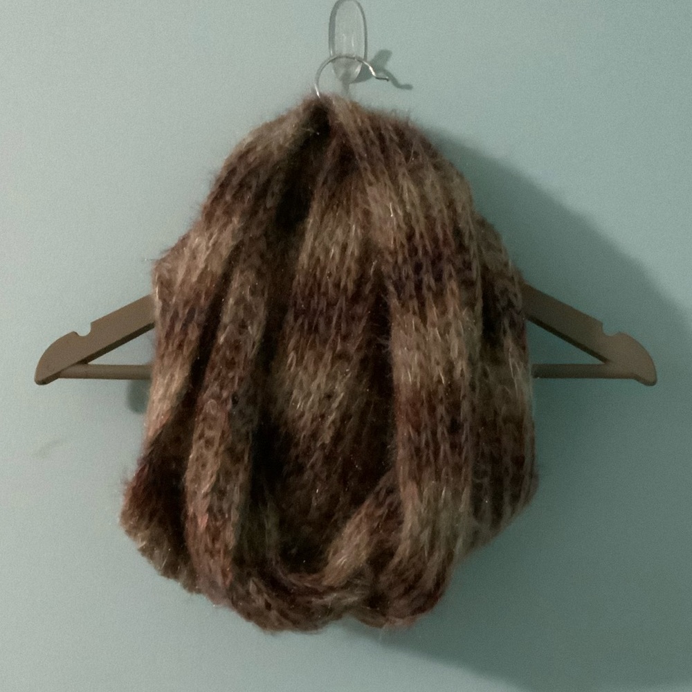 Paper Store Women’s Infinity Scarf